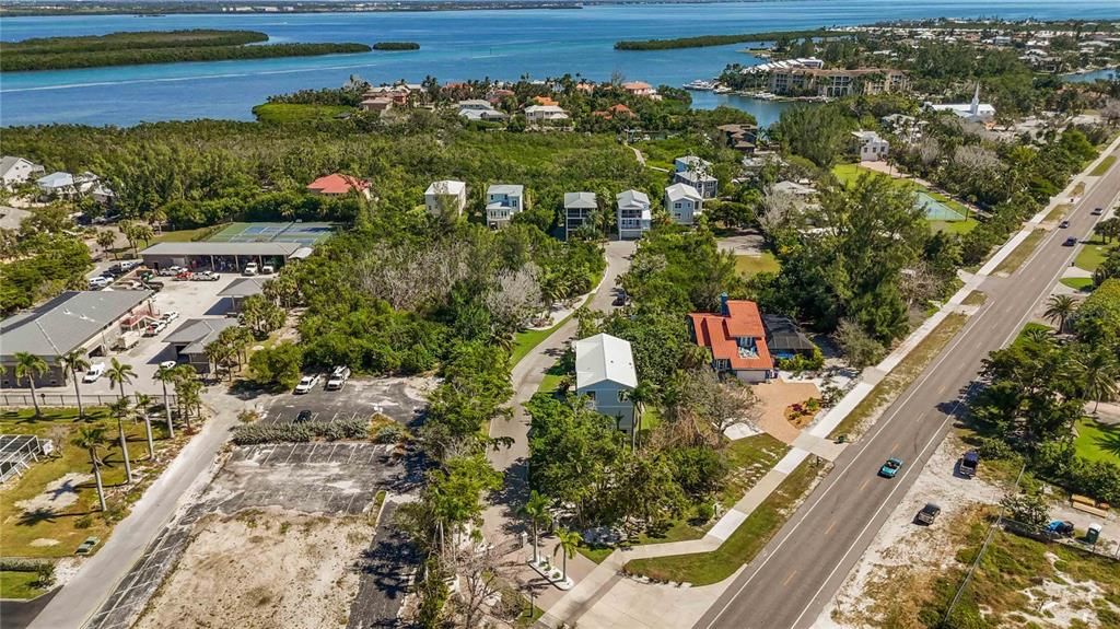 For Sale: $2,499,900 (4 beds, 3 baths, 2886 Square Feet)