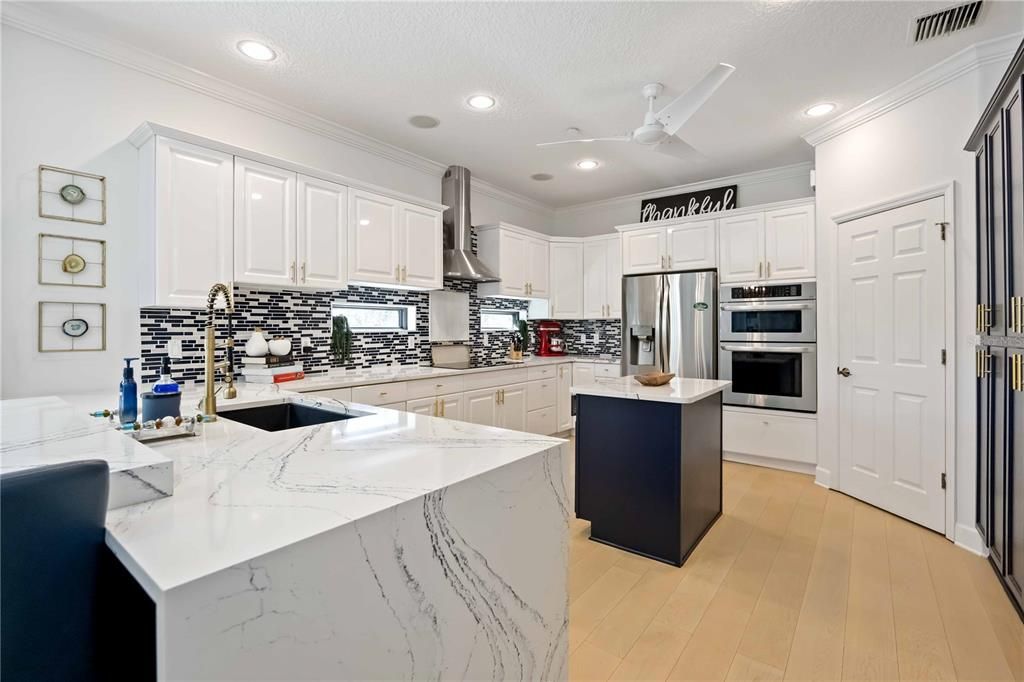 For Sale: $2,499,900 (4 beds, 3 baths, 2886 Square Feet)