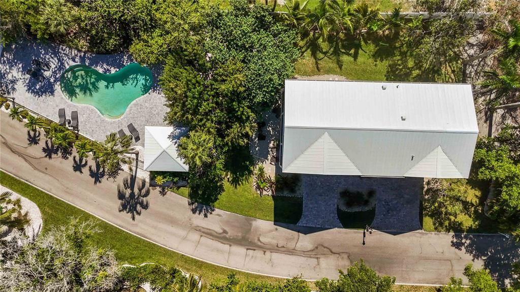 For Sale: $2,499,900 (4 beds, 3 baths, 2886 Square Feet)