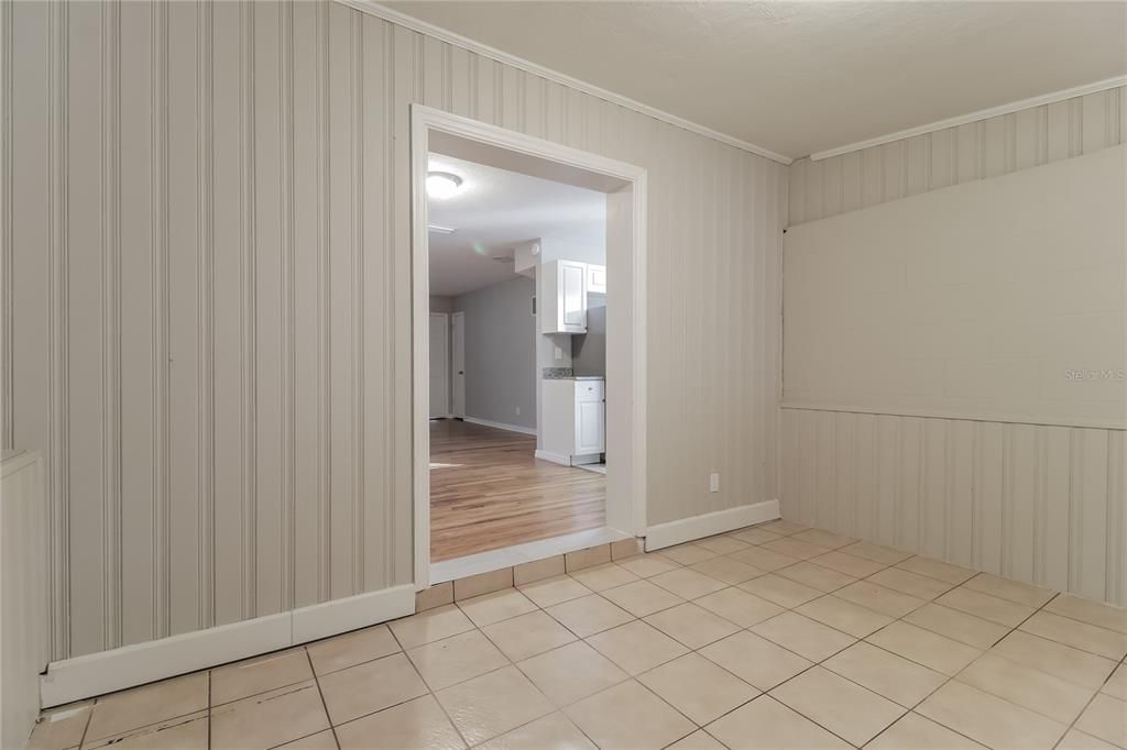 For Rent: $2,455 (4 beds, 2 baths, 2438 Square Feet)