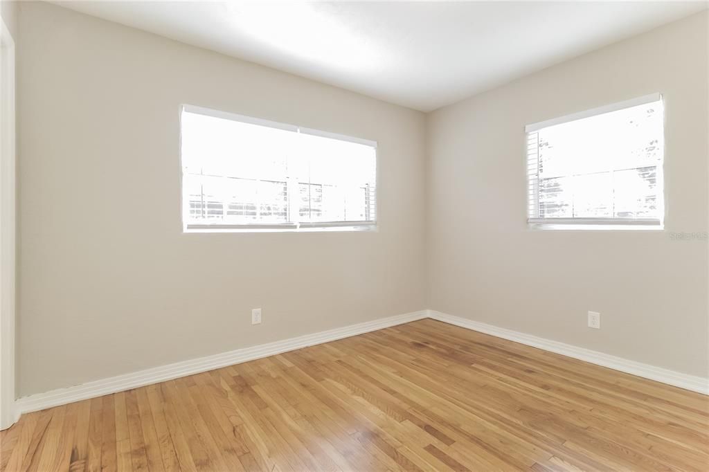 For Rent: $2,455 (4 beds, 2 baths, 2438 Square Feet)