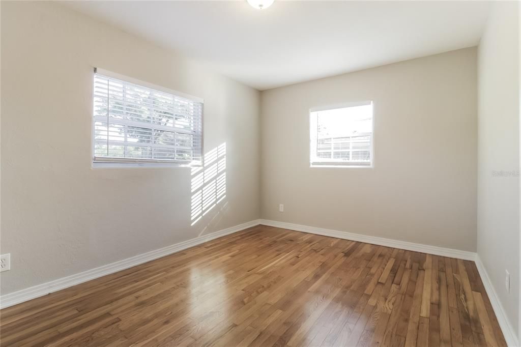 For Rent: $2,455 (4 beds, 2 baths, 2438 Square Feet)