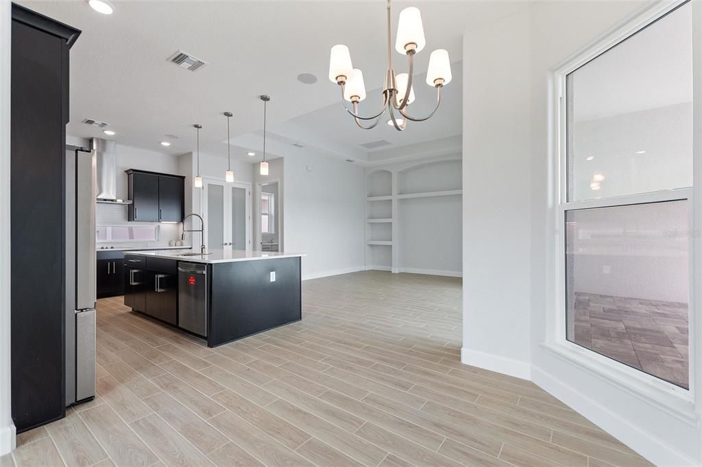 For Sale: $1,125,000 (4 beds, 3 baths, 3096 Square Feet)