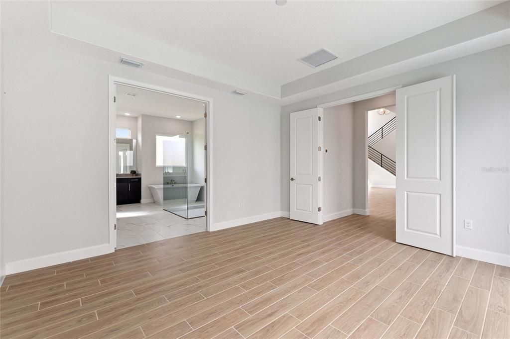 For Sale: $1,125,000 (4 beds, 3 baths, 3096 Square Feet)