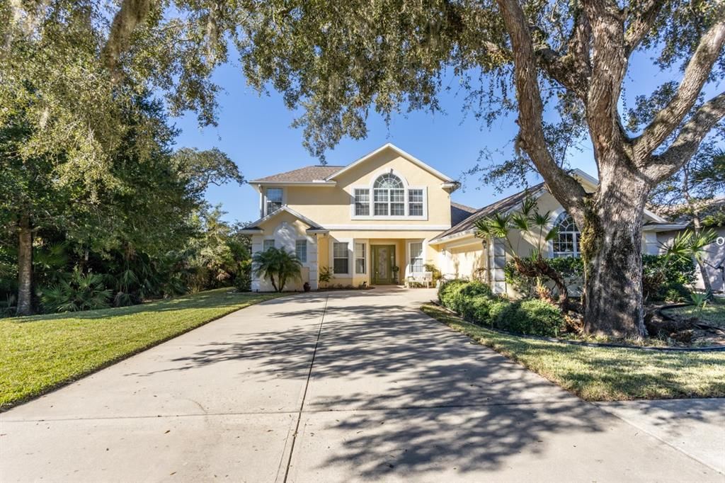 For Sale: $715,000 (3 beds, 3 baths, 2772 Square Feet)