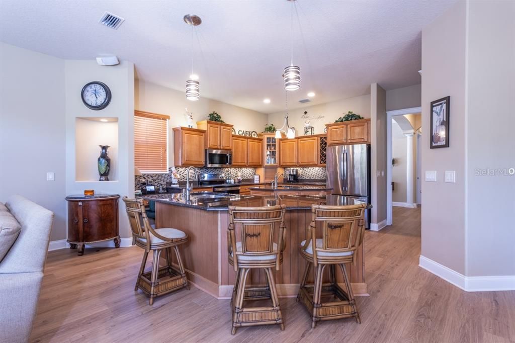 For Sale: $715,000 (3 beds, 3 baths, 2772 Square Feet)