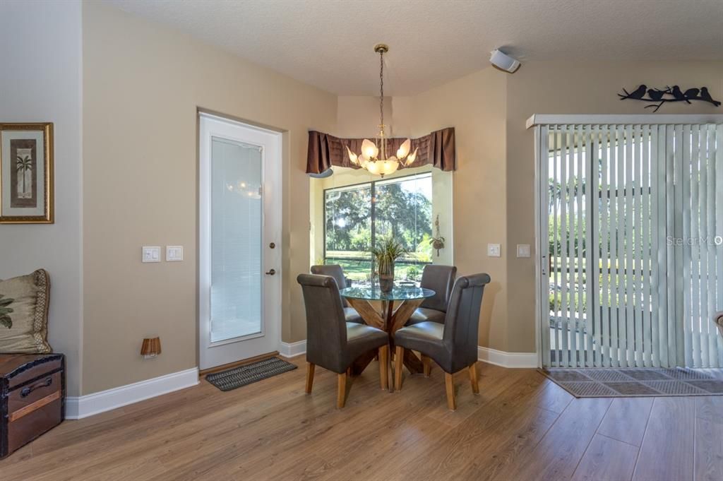 For Sale: $715,000 (3 beds, 3 baths, 2772 Square Feet)