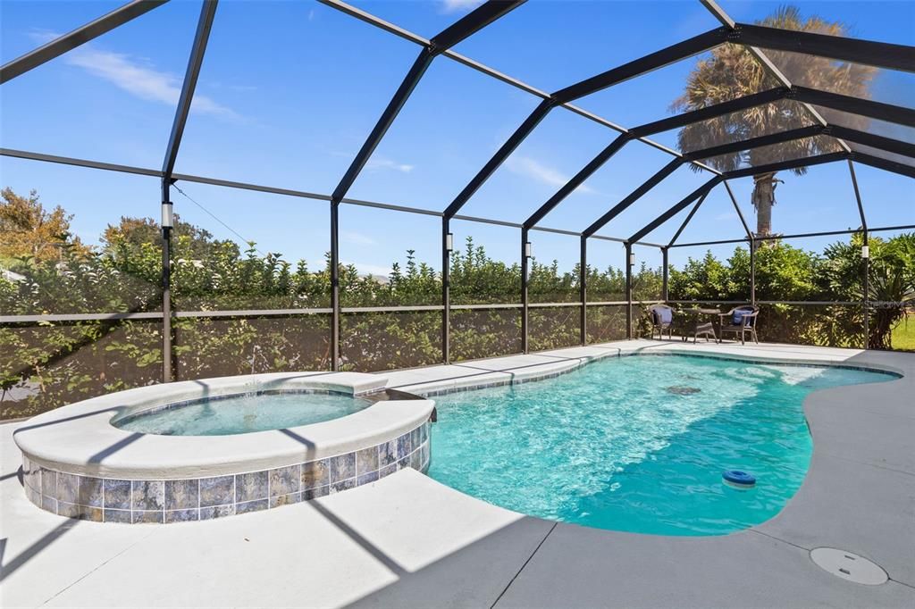 En Venta: $689,900 (3 camas, 2 baños, 2347 Pies cuadrados)