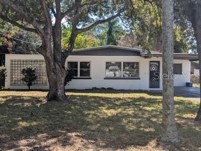 Active With Contract: $239,000 (2 beds, 1 baths, 952 Square Feet)