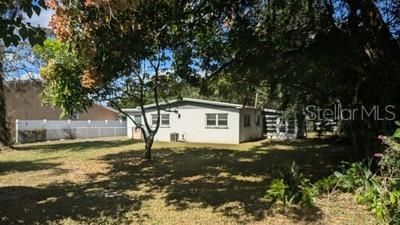 Active With Contract: $239,000 (2 beds, 1 baths, 952 Square Feet)