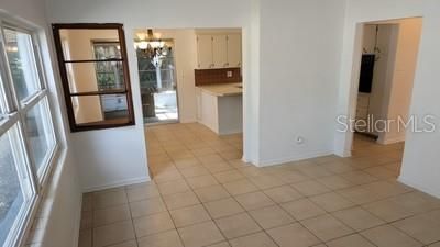 Active With Contract: $239,000 (2 beds, 1 baths, 952 Square Feet)