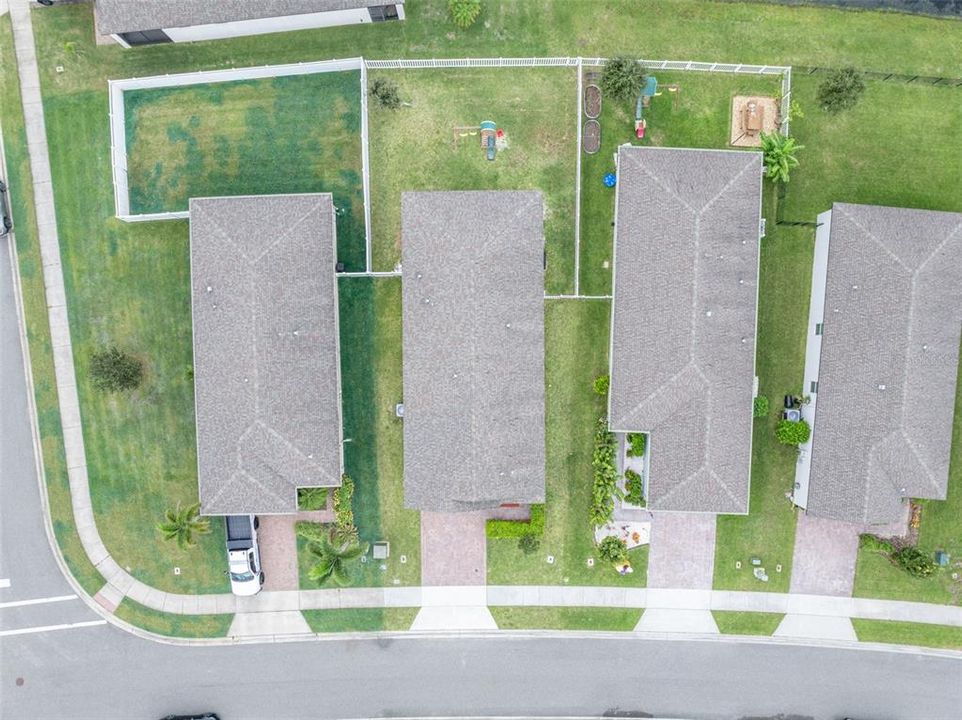 合同活跃: $335,000 (3 贝兹, 2 浴室, 1488 平方英尺)