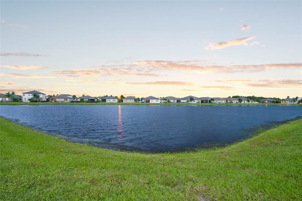 合同活跃: $335,000 (3 贝兹, 2 浴室, 1488 平方英尺)