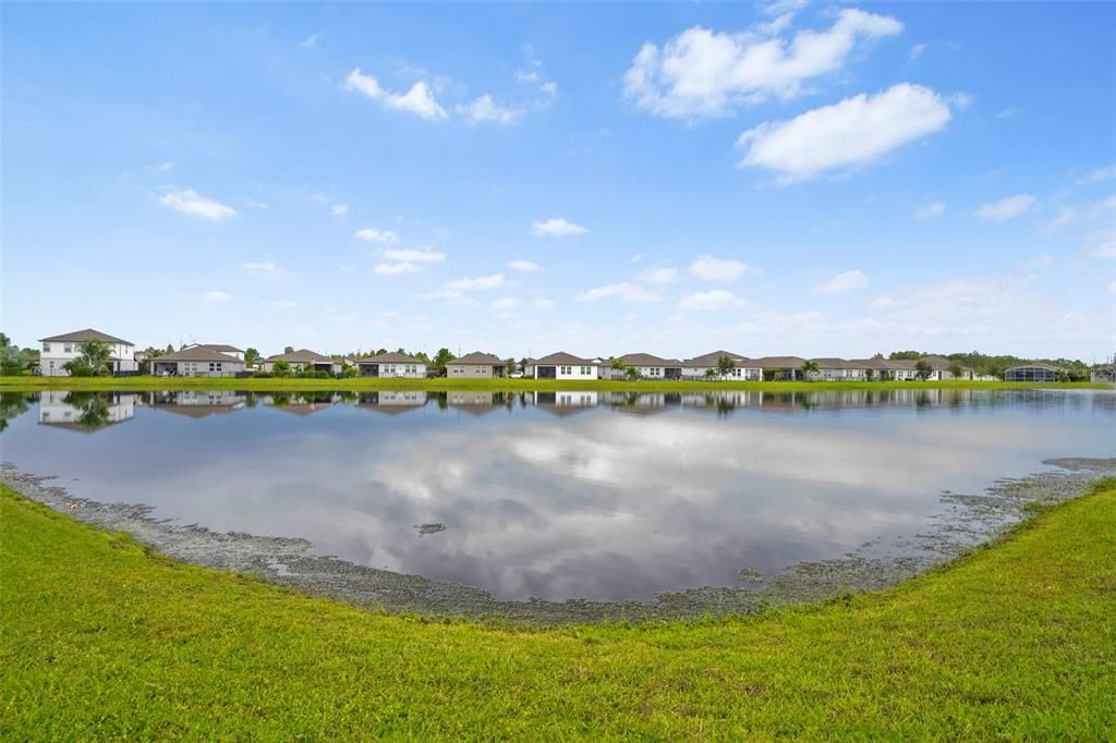 合同活跃: $335,000 (3 贝兹, 2 浴室, 1488 平方英尺)