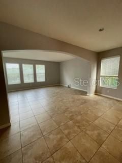 На продажу: $565,000 (5 спален, 3 ванн, 3173 Квадратных фут)