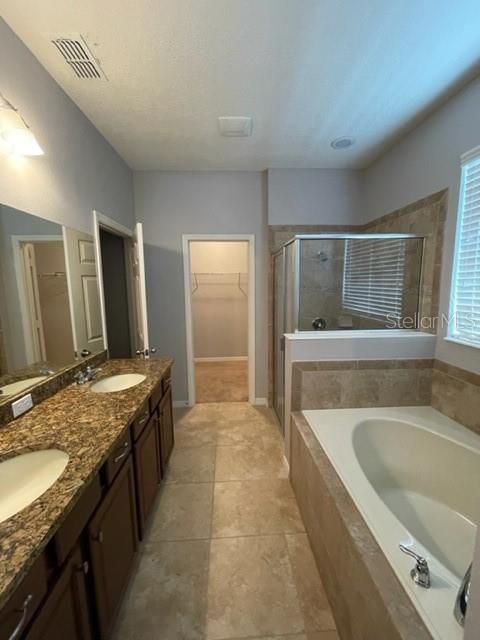 На продажу: $565,000 (5 спален, 3 ванн, 3173 Квадратных фут)