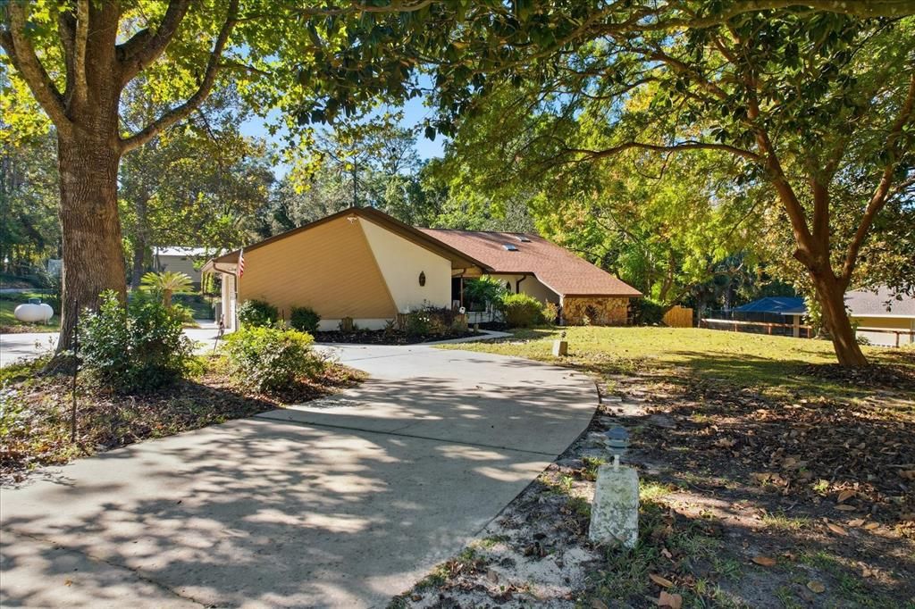 For Sale: $449,900 (3 beds, 2 baths, 1818 Square Feet)