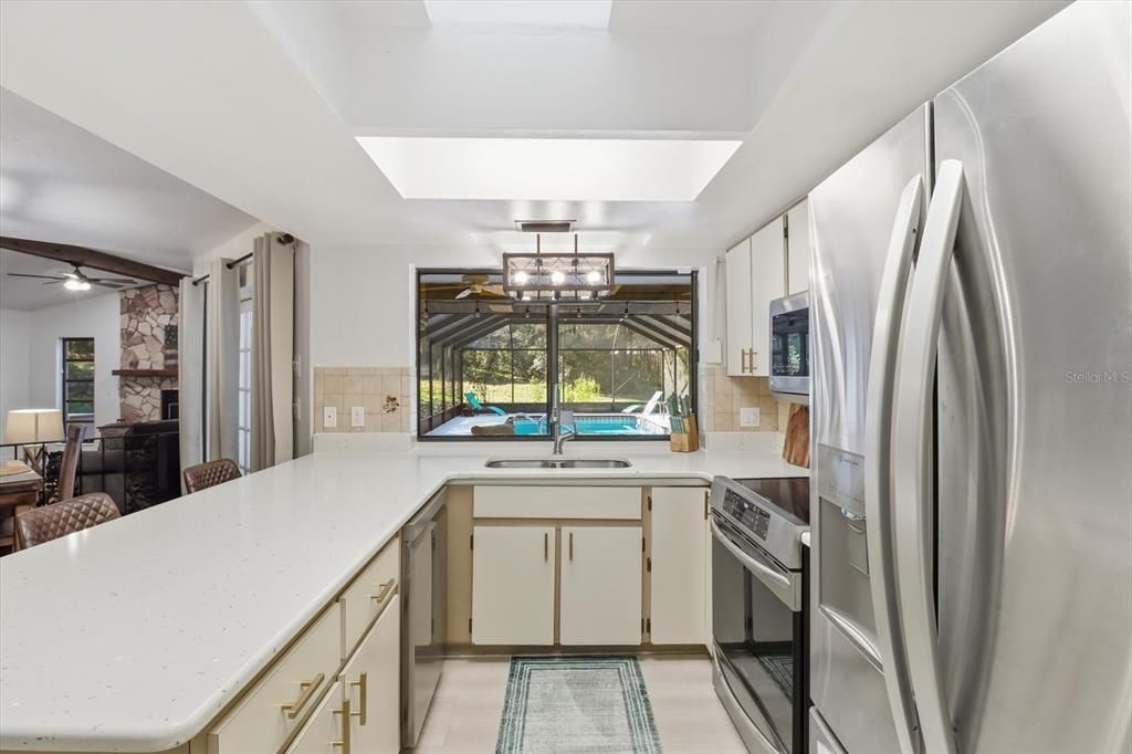 For Sale: $449,900 (3 beds, 2 baths, 1818 Square Feet)