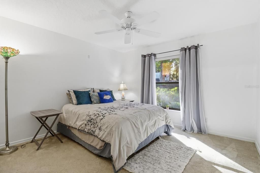 For Sale: $449,900 (3 beds, 2 baths, 1818 Square Feet)