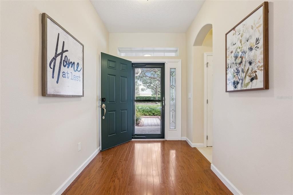 En Venta: $399,000 (3 camas, 2 baños, 1905 Pies cuadrados)