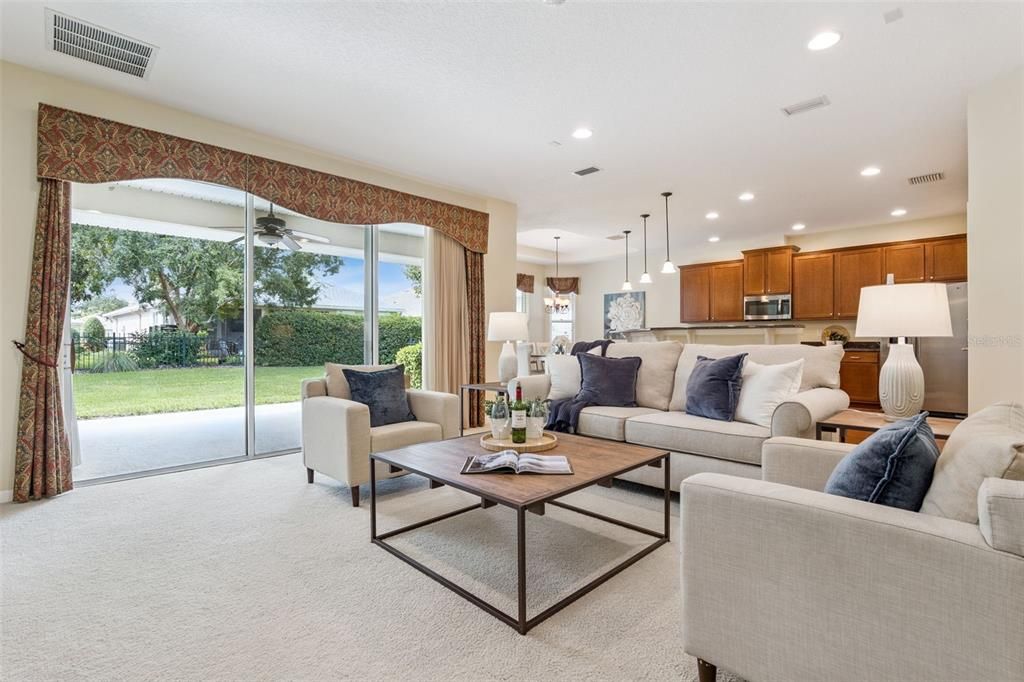 En Venta: $399,000 (3 camas, 2 baños, 1905 Pies cuadrados)