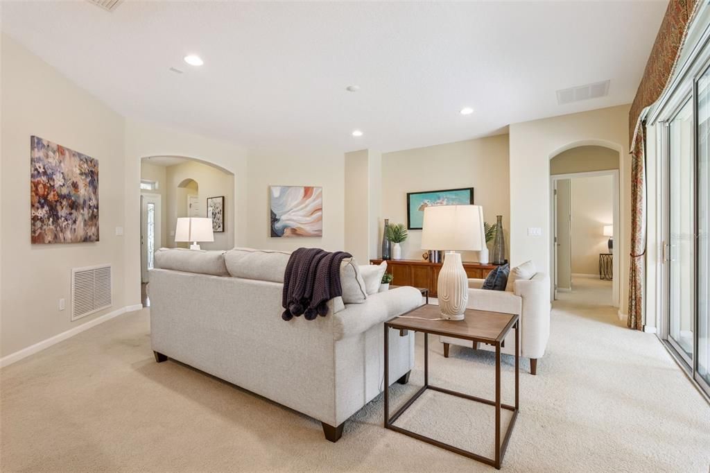 En Venta: $399,000 (3 camas, 2 baños, 1905 Pies cuadrados)