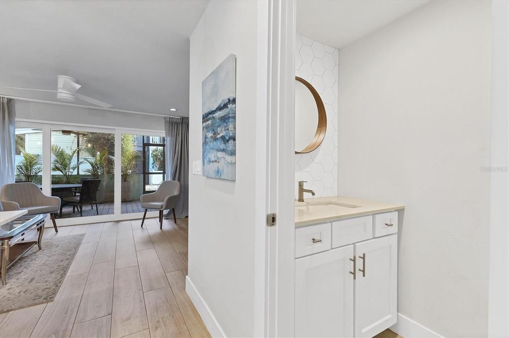 En Venta: $369,000 (2 camas, 1 baños, 1042 Pies cuadrados)