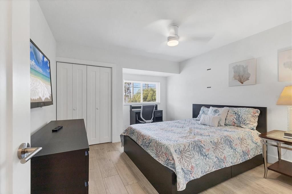 En Venta: $369,000 (2 camas, 1 baños, 1042 Pies cuadrados)