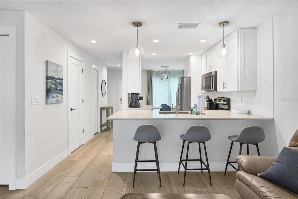 En Venta: $369,000 (2 camas, 1 baños, 1042 Pies cuadrados)