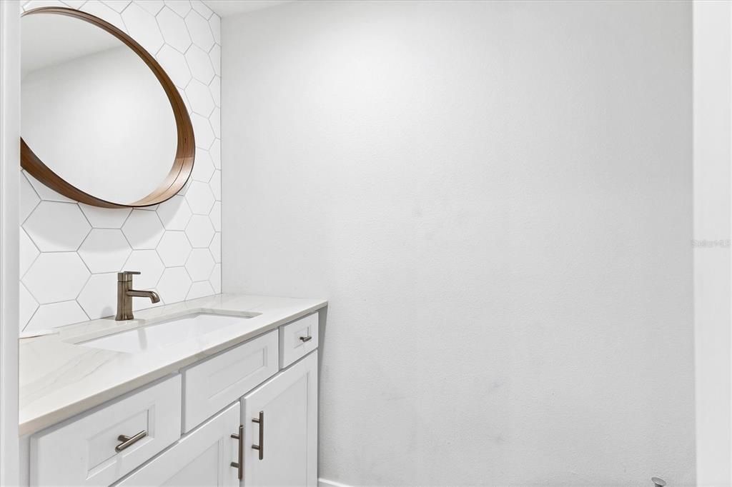 En Venta: $369,000 (2 camas, 1 baños, 1042 Pies cuadrados)