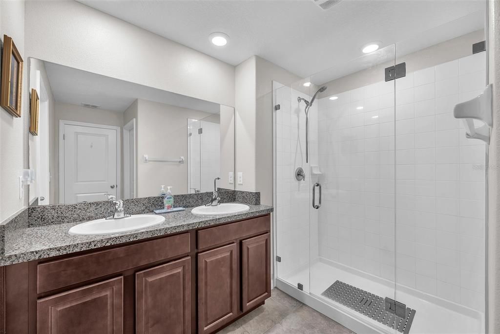 For Sale: $296,000 (3 beds, 2 baths, 1451 Square Feet)