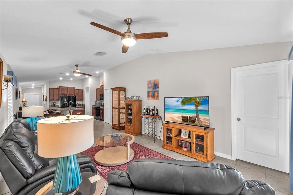 For Sale: $296,000 (3 beds, 2 baths, 1451 Square Feet)