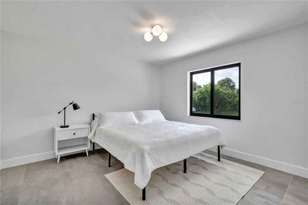 For Sale: $499,900 (2 beds, 2 baths, 1058 Square Feet)