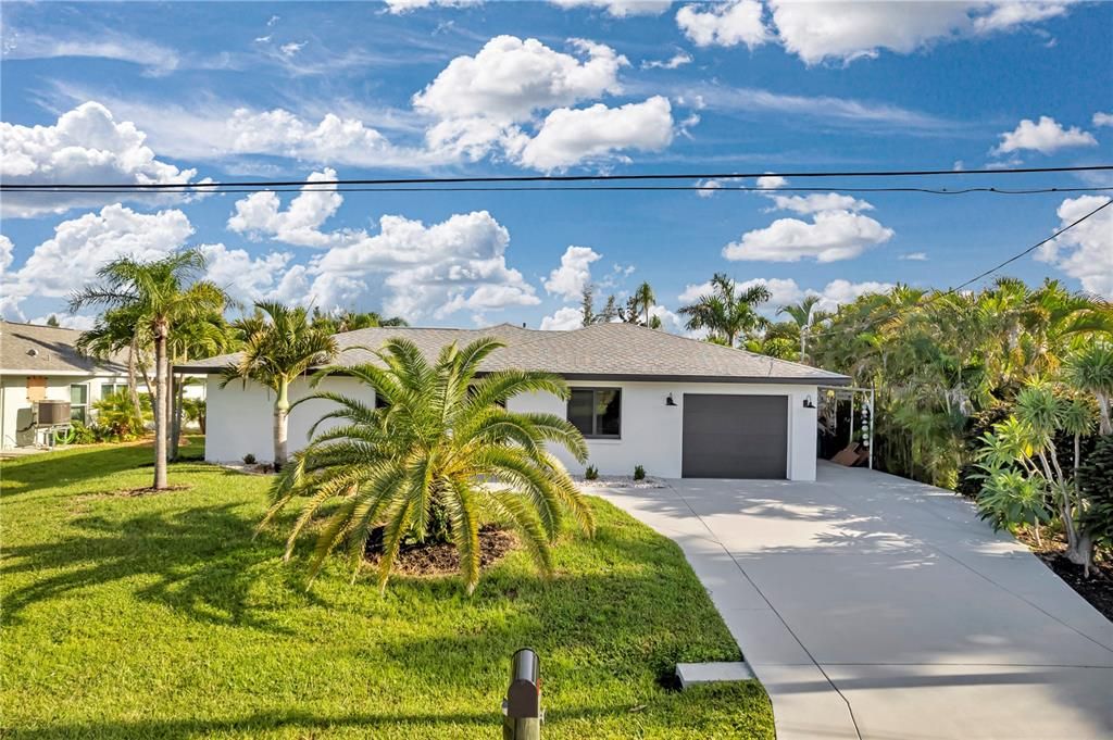 For Sale: $499,900 (2 beds, 2 baths, 1058 Square Feet)