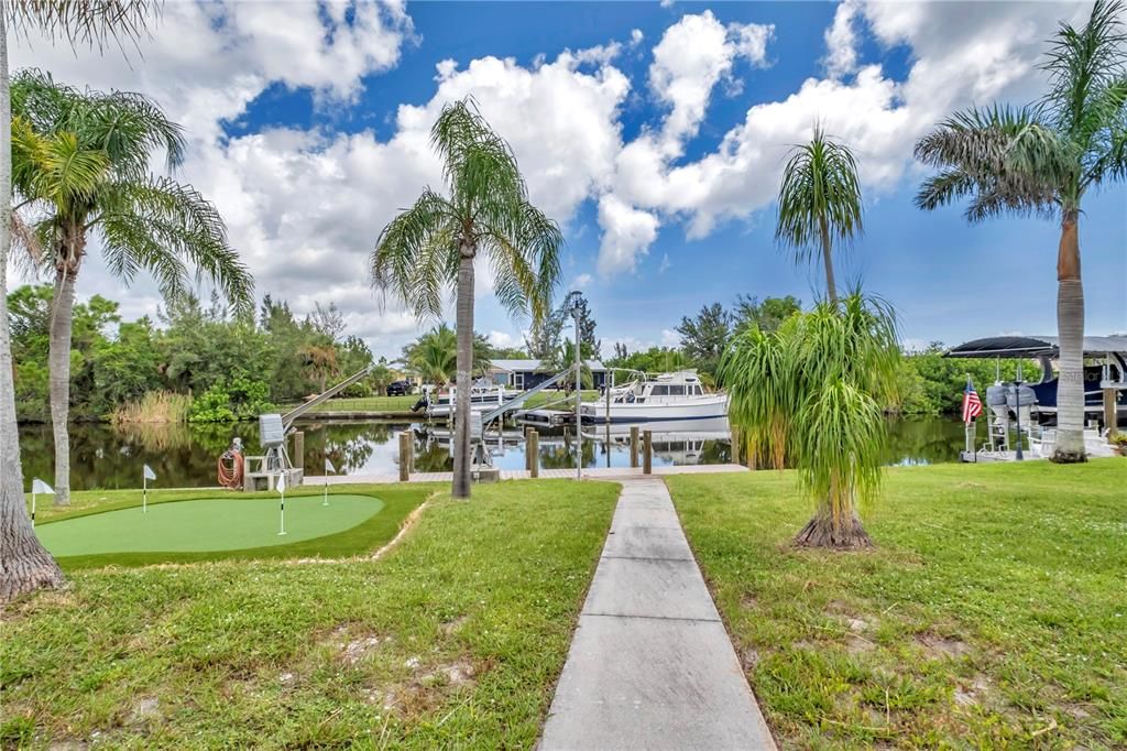 For Sale: $499,900 (2 beds, 2 baths, 1058 Square Feet)