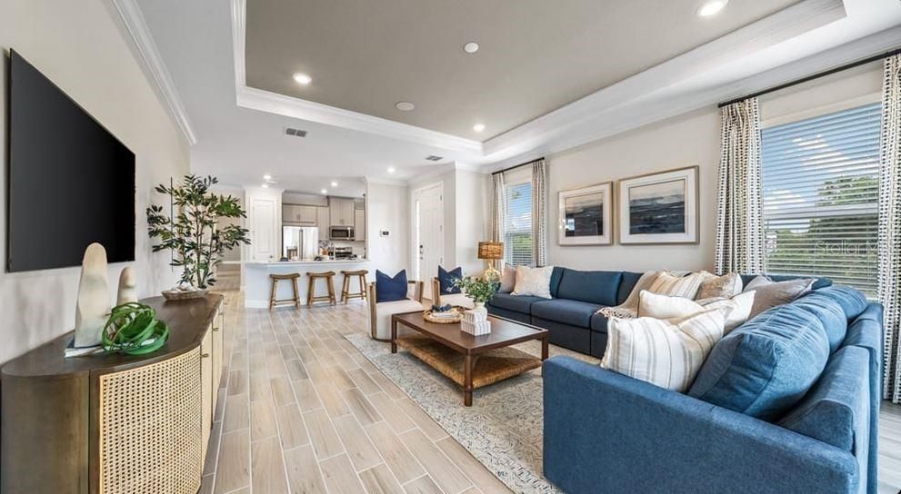 Active With Contract: $501,999 (3 beds, 2 baths, 1926 Square Feet)