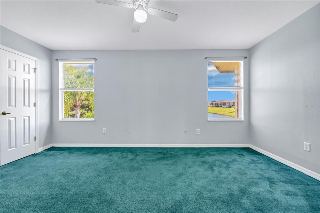 待售: $309,000 (4 贝兹, 3 浴室, 1881 平方英尺)