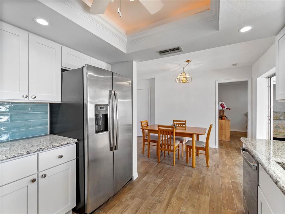 For Sale: $249,900 (2 beds, 2 baths, 1320 Square Feet)