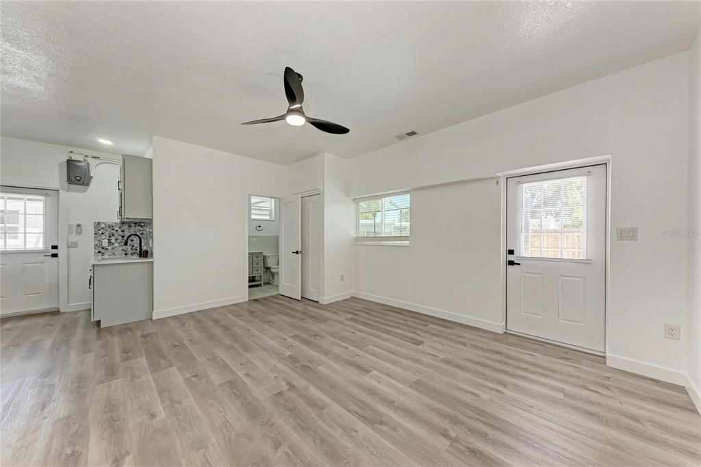 На продажу: $620,000 (5 спален, 4 ванн, 2333 Квадратных фут)