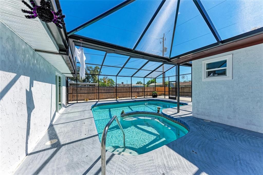 На продажу: $620,000 (5 спален, 4 ванн, 2333 Квадратных фут)