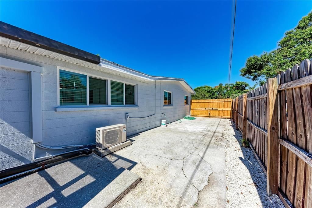 На продажу: $620,000 (5 спален, 4 ванн, 2333 Квадратных фут)