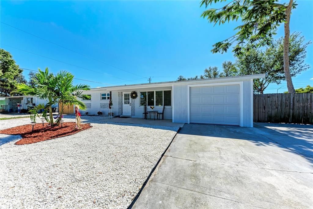 На продажу: $620,000 (5 спален, 4 ванн, 2333 Квадратных фут)