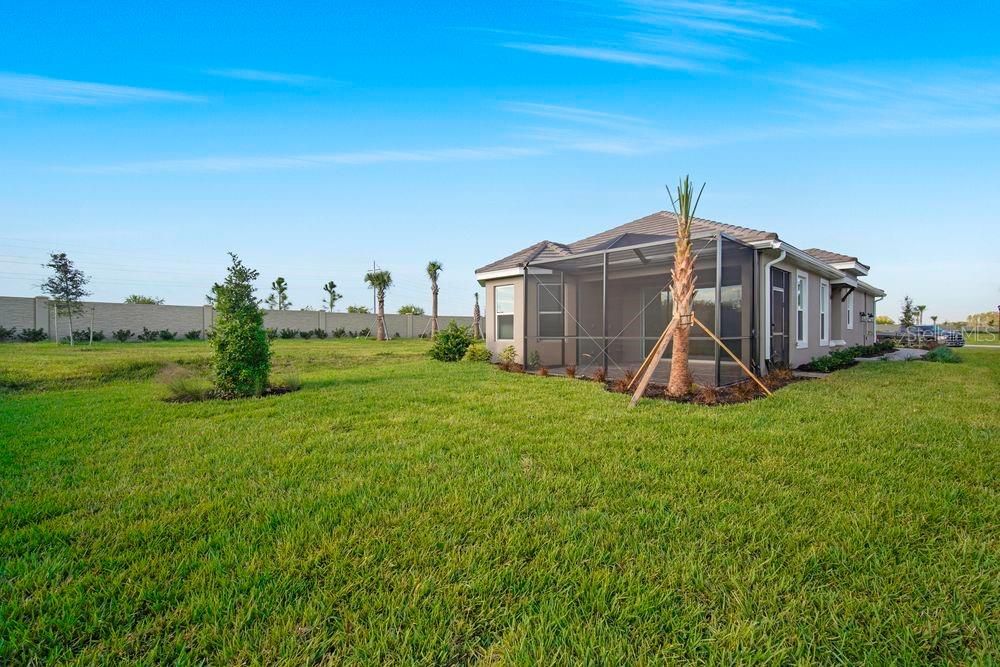 Activo con contrato: $429,999 (2 camas, 2 baños, 1689 Pies cuadrados)