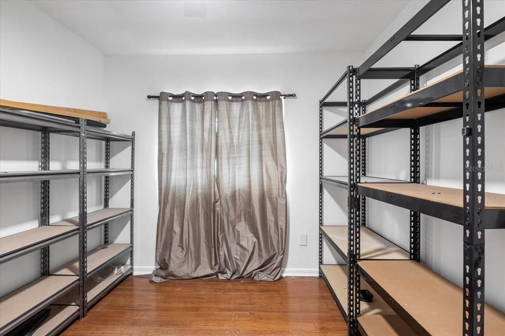 Activo con contrato: $359,900 (3 camas, 2 baños, 1283 Pies cuadrados)