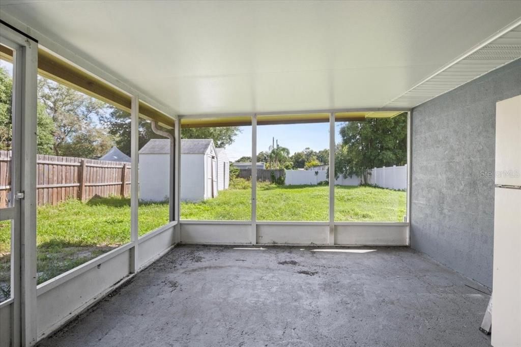 Activo con contrato: $359,900 (3 camas, 2 baños, 1283 Pies cuadrados)