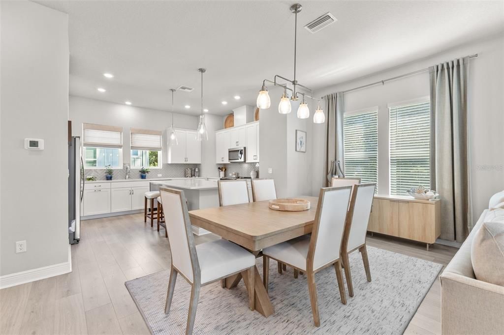 待售: $809,000 (3 贝兹, 3 浴室, 2062 平方英尺)