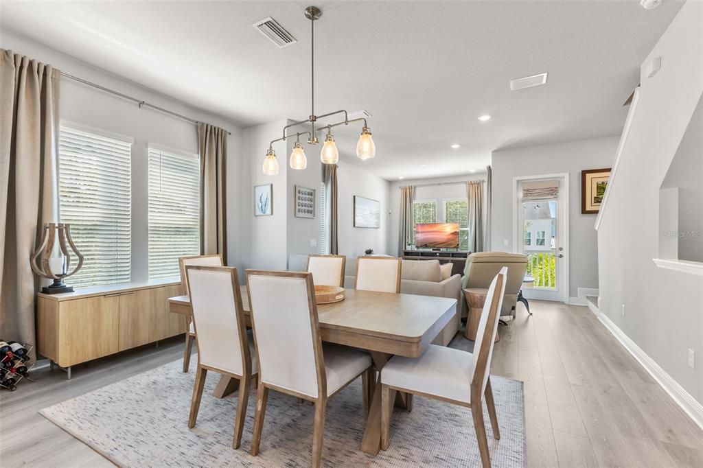 待售: $809,000 (3 贝兹, 3 浴室, 2062 平方英尺)