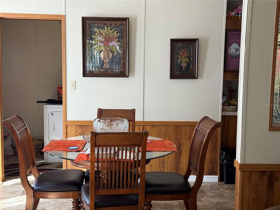 For Sale: $180,000 (3 beds, 2 baths, 1728 Square Feet)