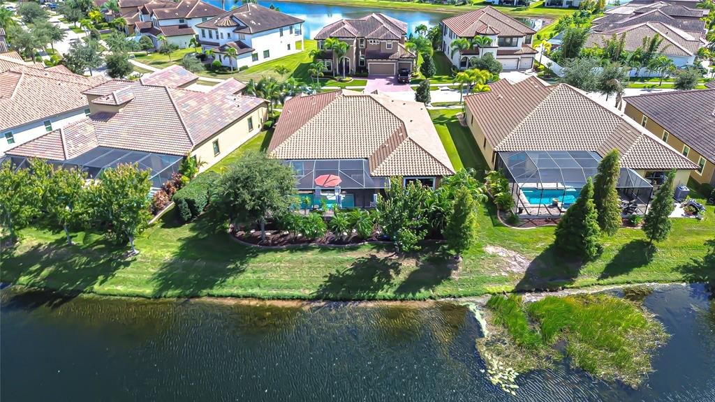 Под контрактом: $750,000 (4 спален, 3 ванн, 3213 Квадратных фут)