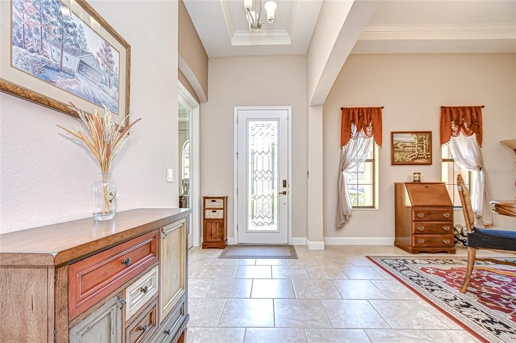 Под контрактом: $750,000 (4 спален, 3 ванн, 3213 Квадратных фут)